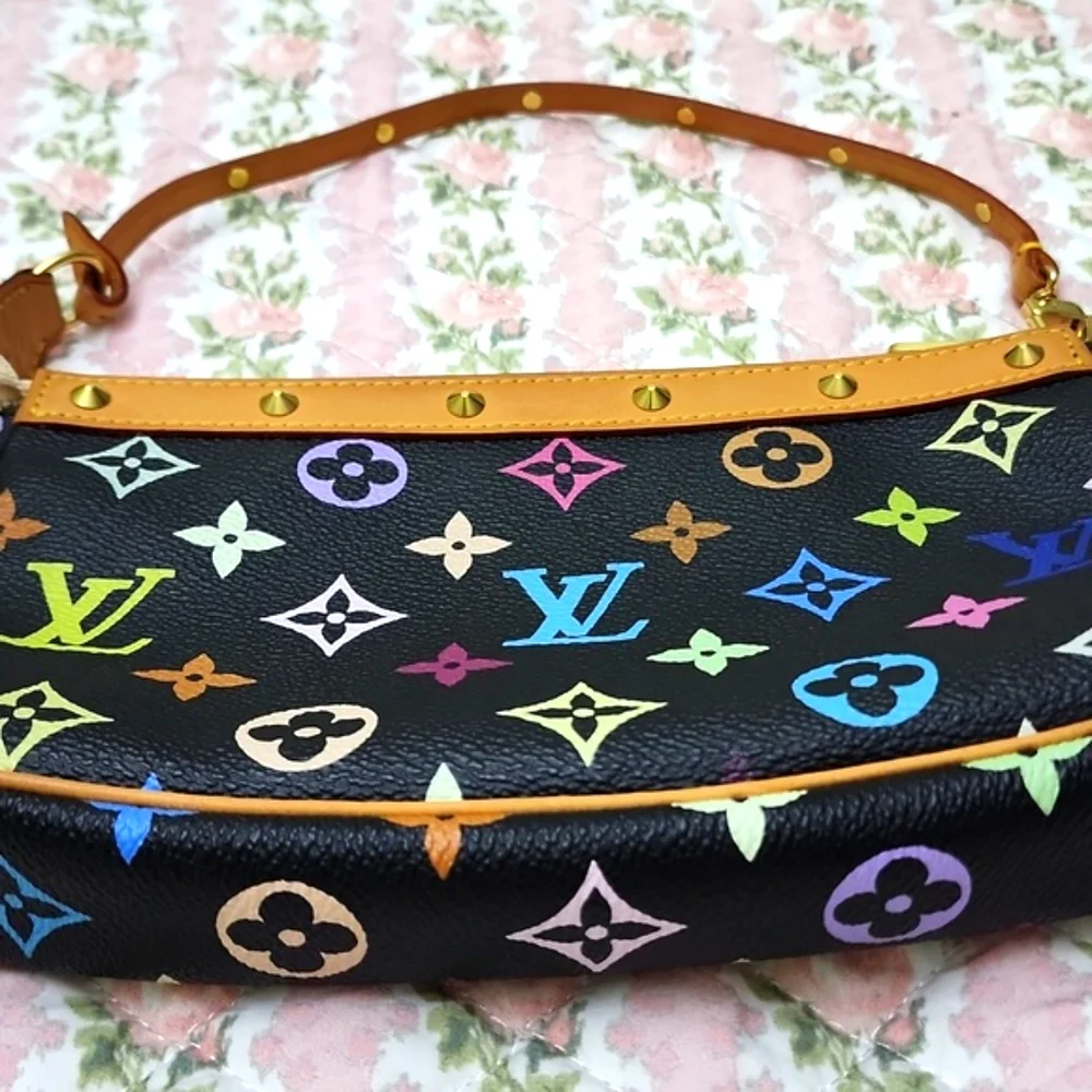 💎 Louis Vuitton Black Takashi Murakami Multicolor Monogram Pochette Bag - Picture 8 of 17